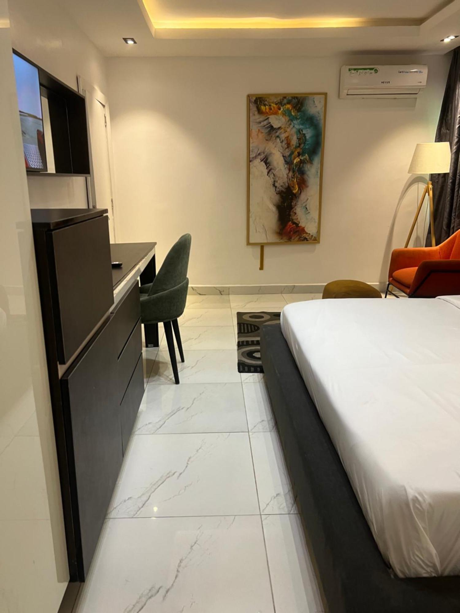 Austra Hotels And Apartments Maitama Abuja Exterior photo
