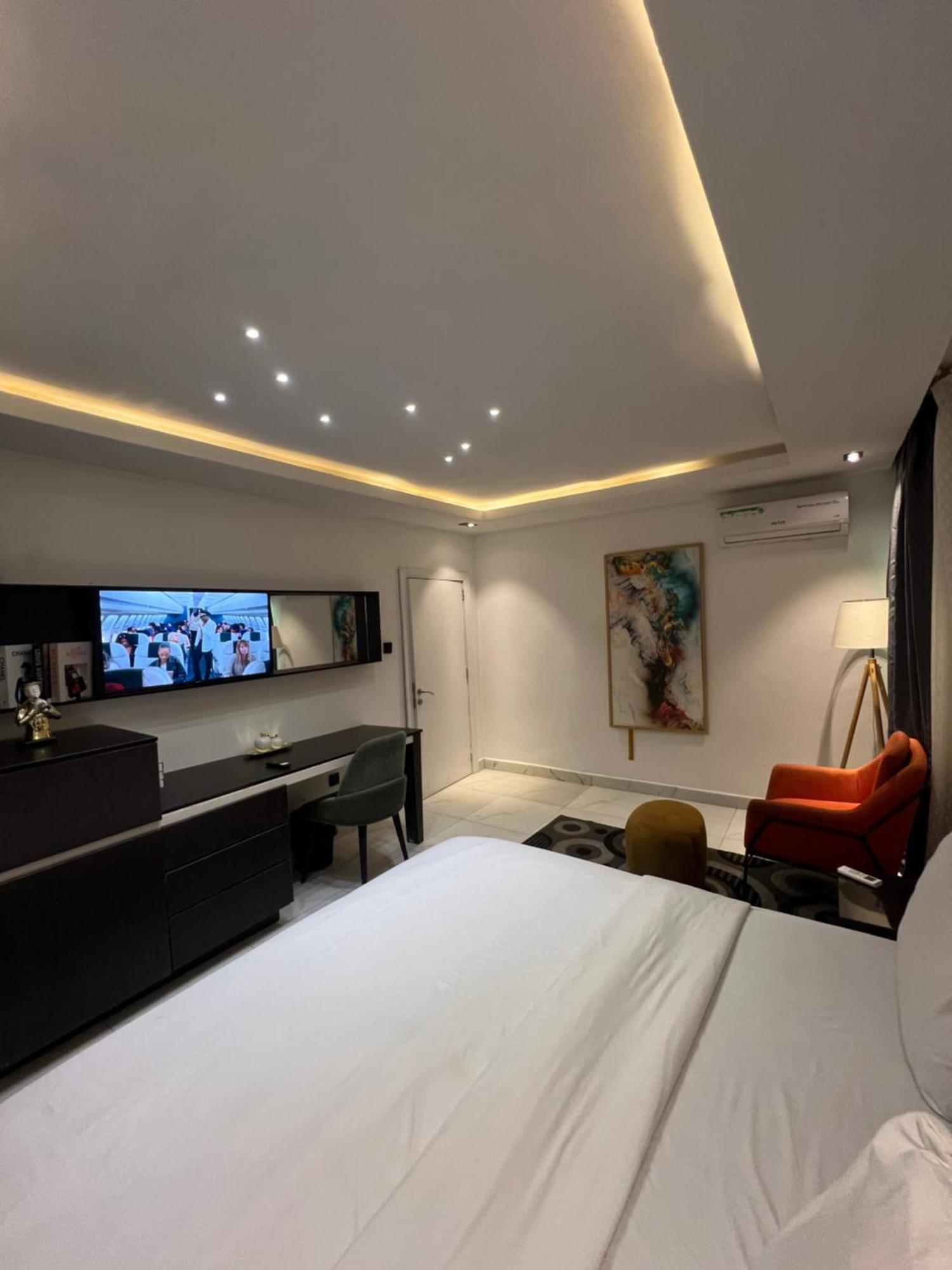 Austra Hotels And Apartments Maitama Abuja Exterior photo