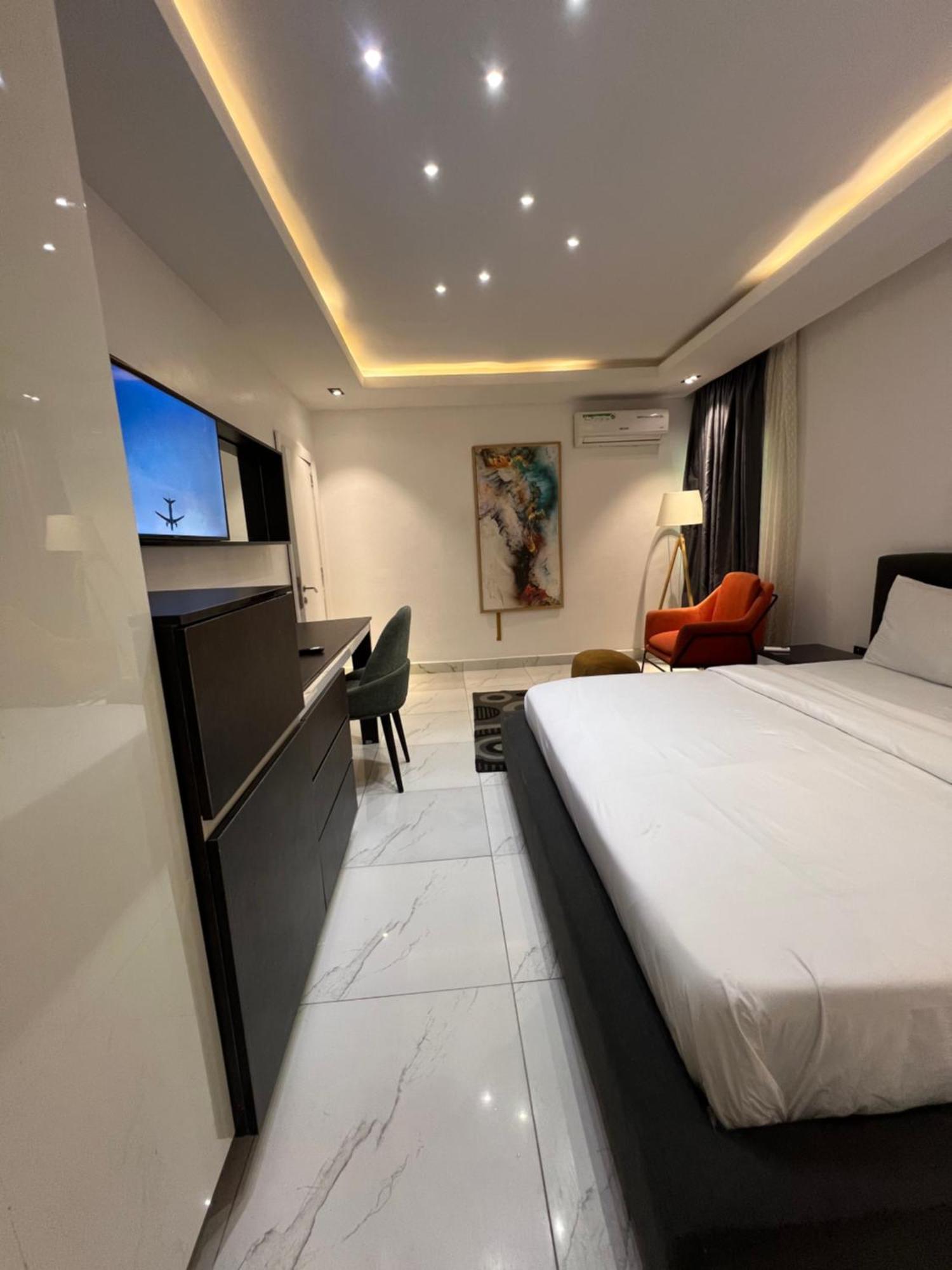 Austra Hotels And Apartments Maitama Abuja Exterior photo