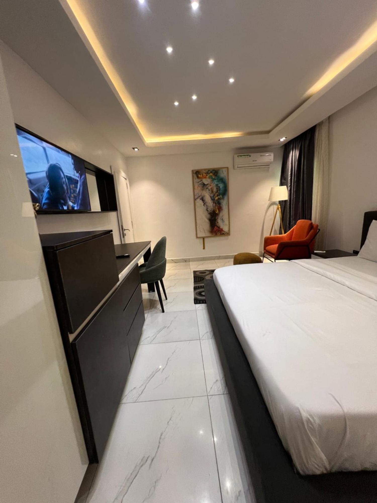 Austra Hotels And Apartments Maitama Abuja Exterior photo