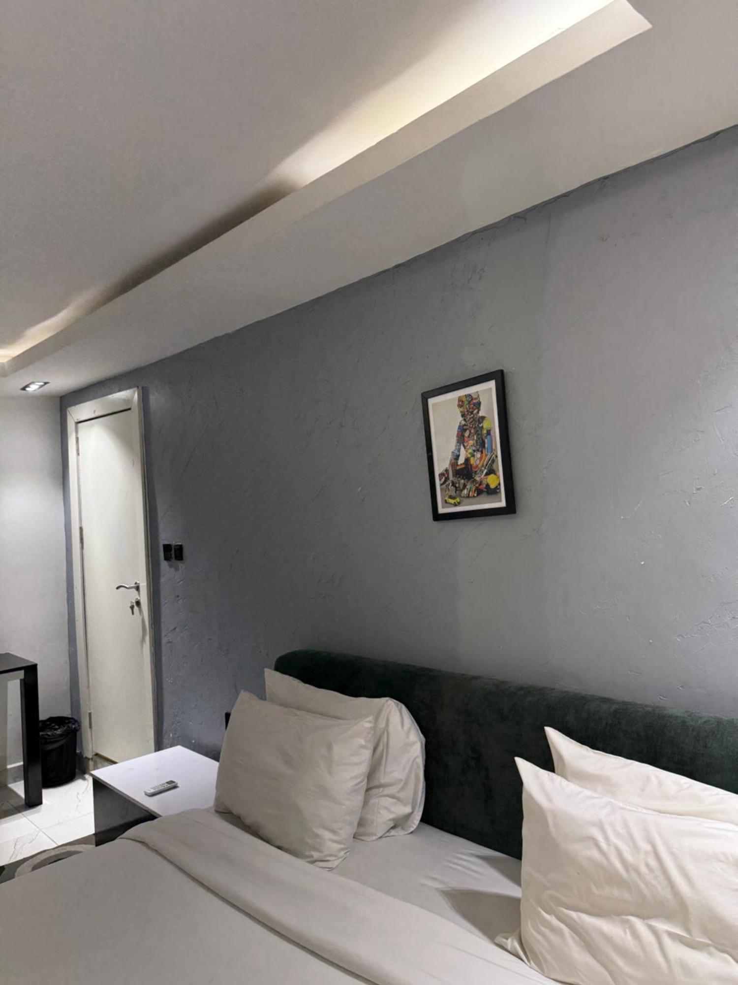 Austra Hotels And Apartments Maitama Abuja Exterior photo